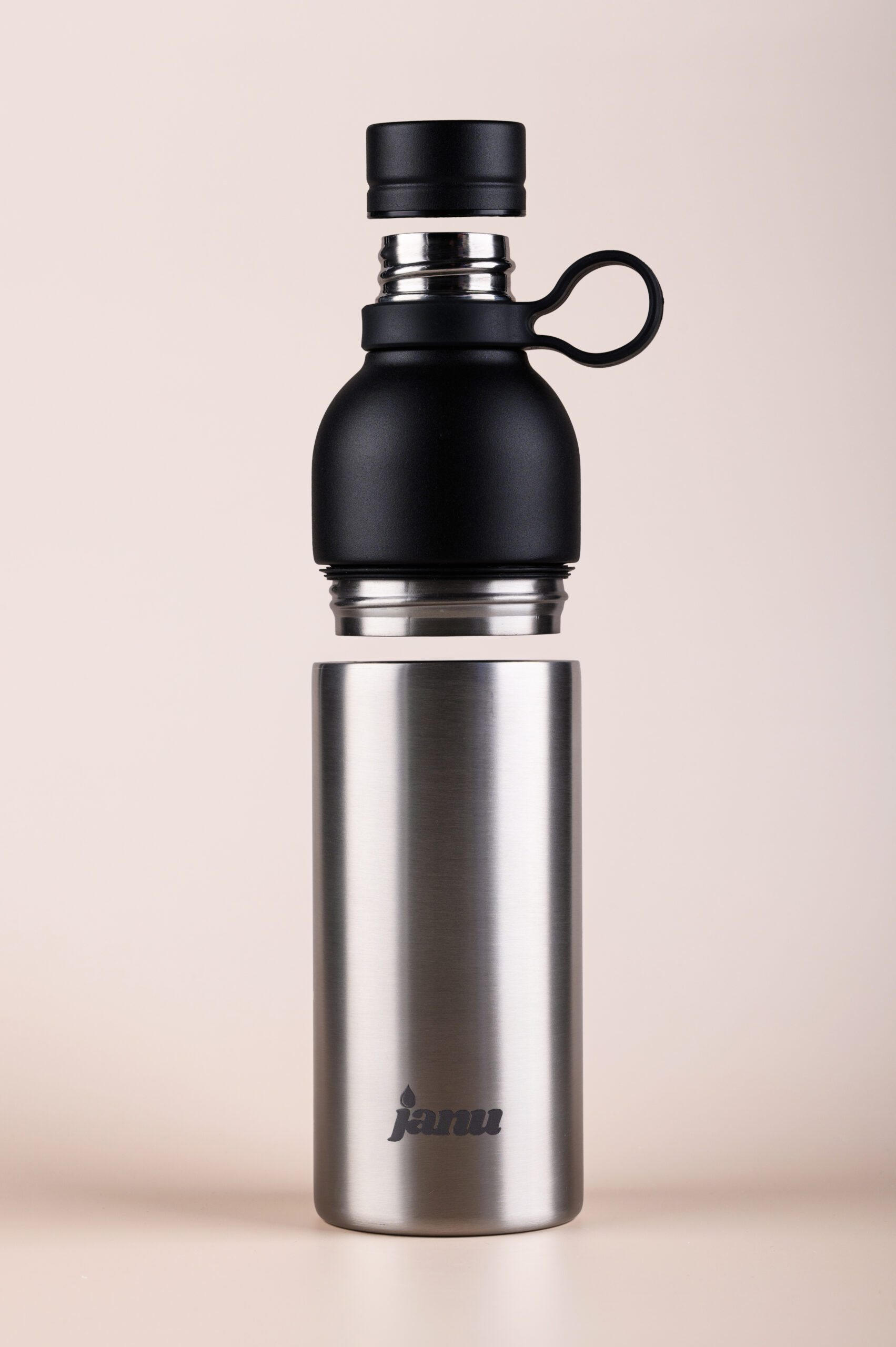 Janu Bottle Army Green 550ml - Image 5