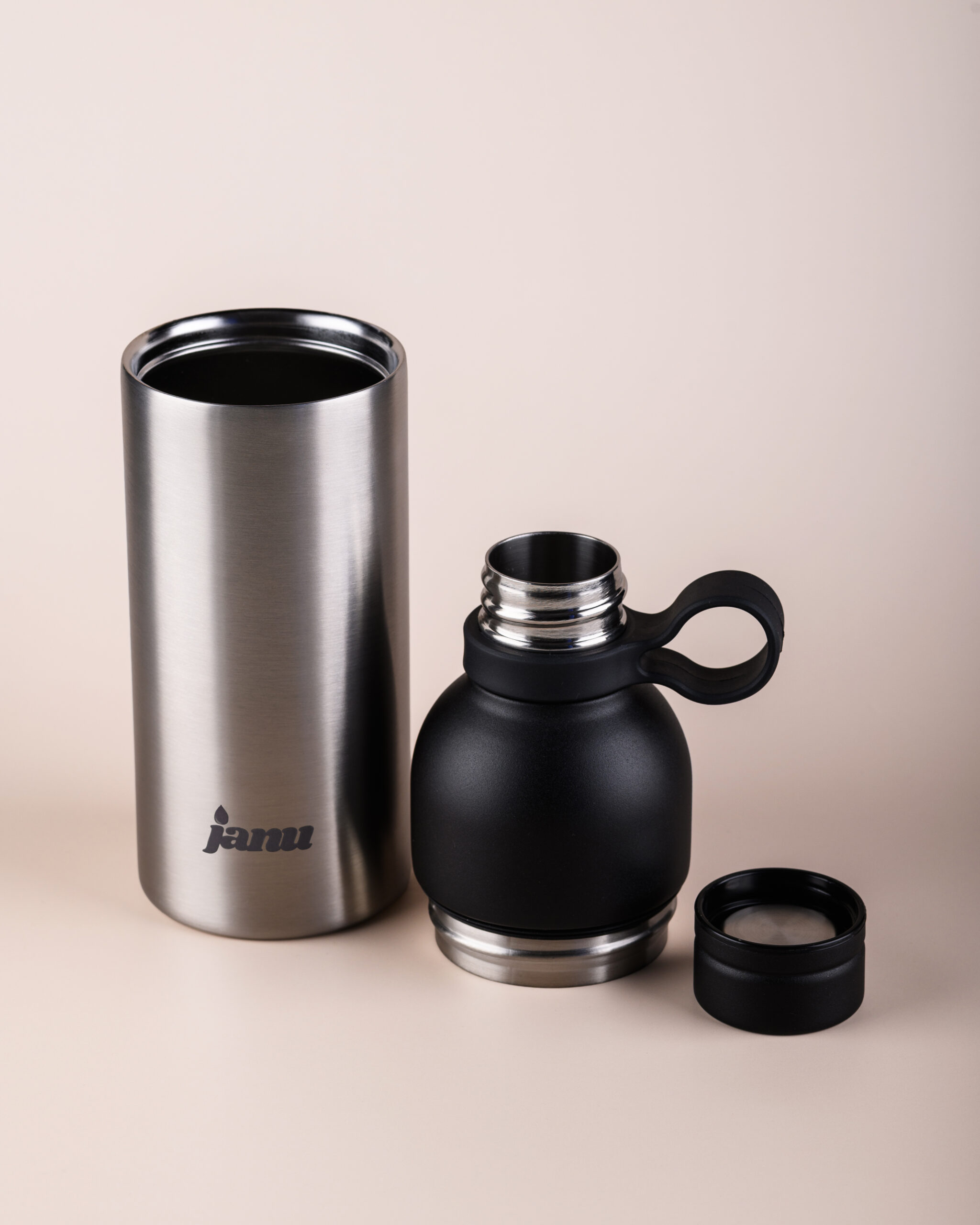 Janu Bottle Army Green 550ml - Image 7